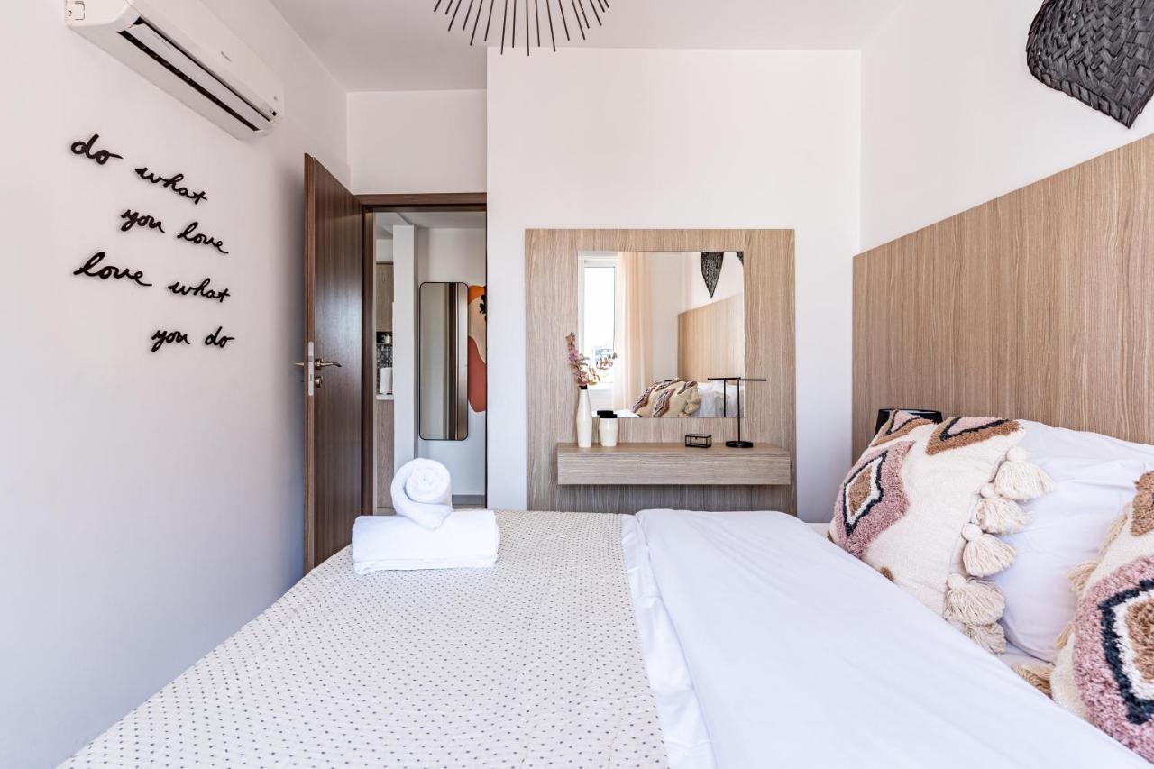 Made With Love 1-Br Apt By Finikoudes Beach Larnaca Exteriör bild